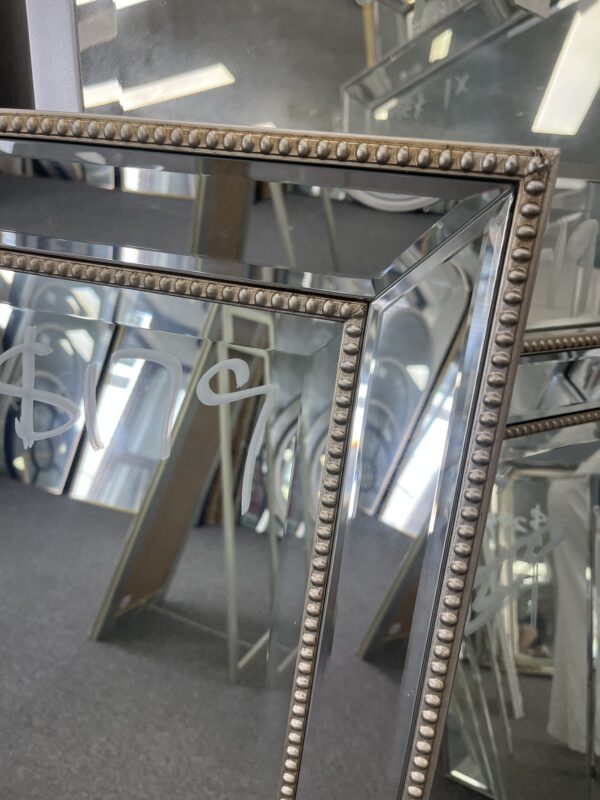 Natalia Mirror