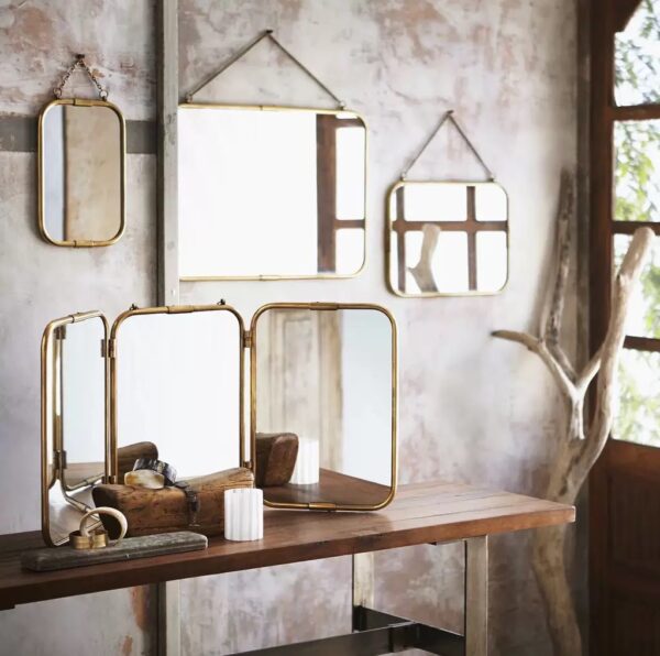 Tri-Fold Bass Mirror